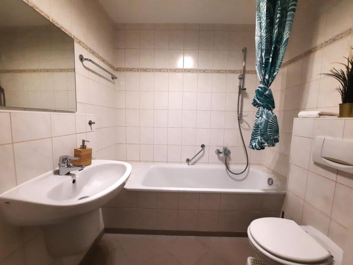 Ruhiges Hinterhof Apartment Im Herzen Der Neustadt Dresde Exterior foto